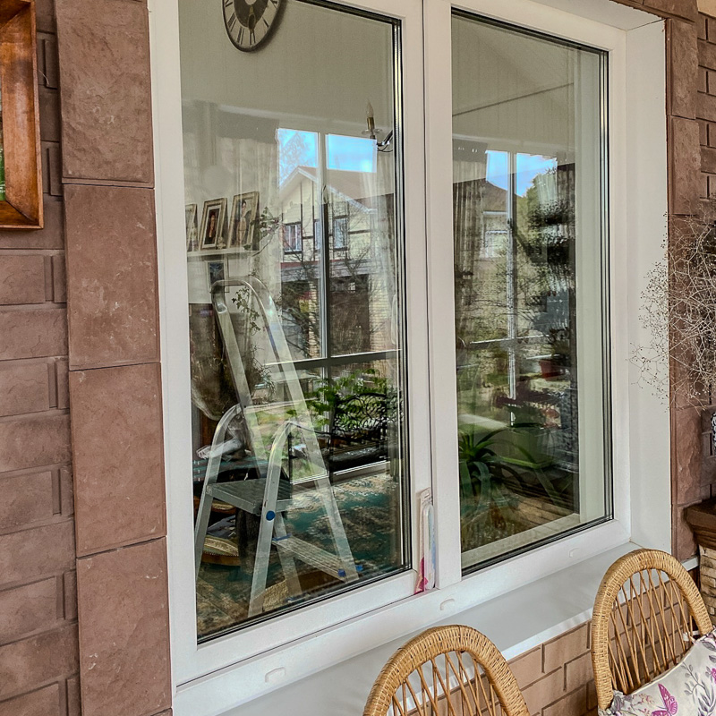 Мойка окон на высоких этажах в СПб