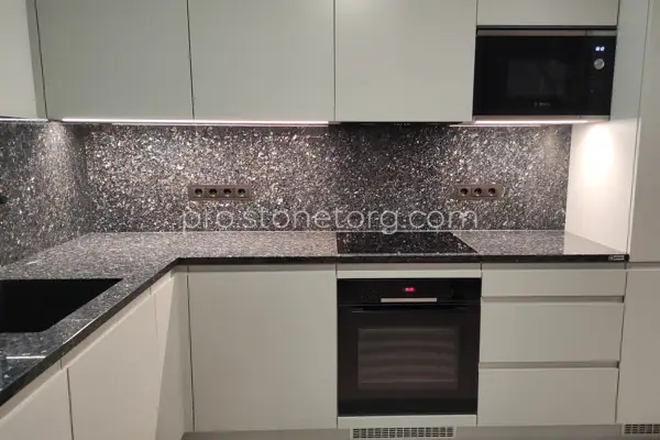 столешница черная серая из натурального камня стоимость цена гранит карелия продажа москва