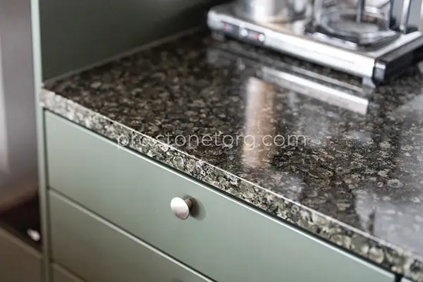 толщина и размеры столешницы для кухни из натурального камня