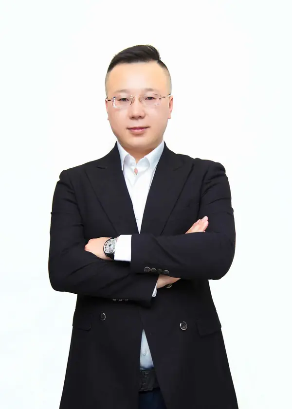 Руководитель LETAI TRANS
